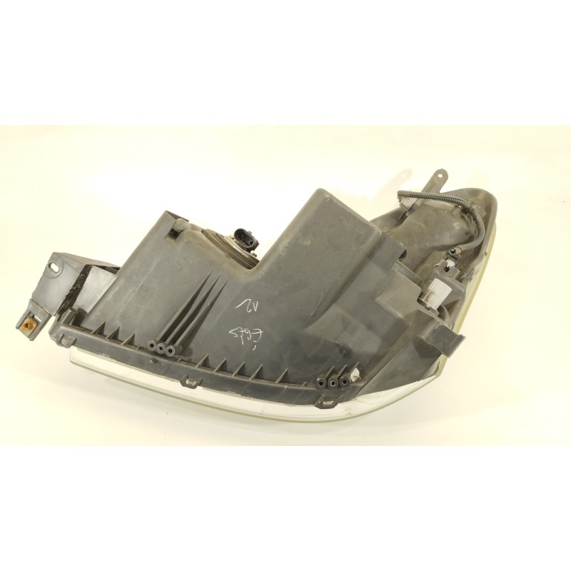 Recambio de faro derecho para toyota corolla verso (r1) 1.8 luna referencia OEM IAM 7357230400  