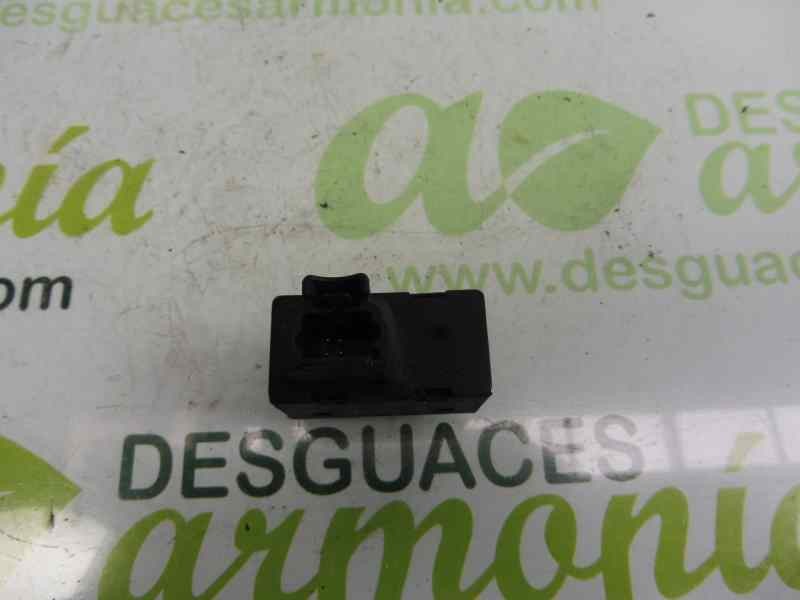 Recambio de mando elevalunas trasero izquierdo para peugeot 407 st sport pack referencia OEM IAM 963460166XT  