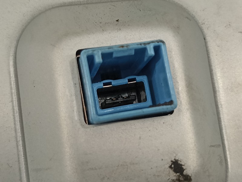 Recambio de pantalla multifuncion para opel astra j sports tourer selective referencia OEM IAM 95247248  