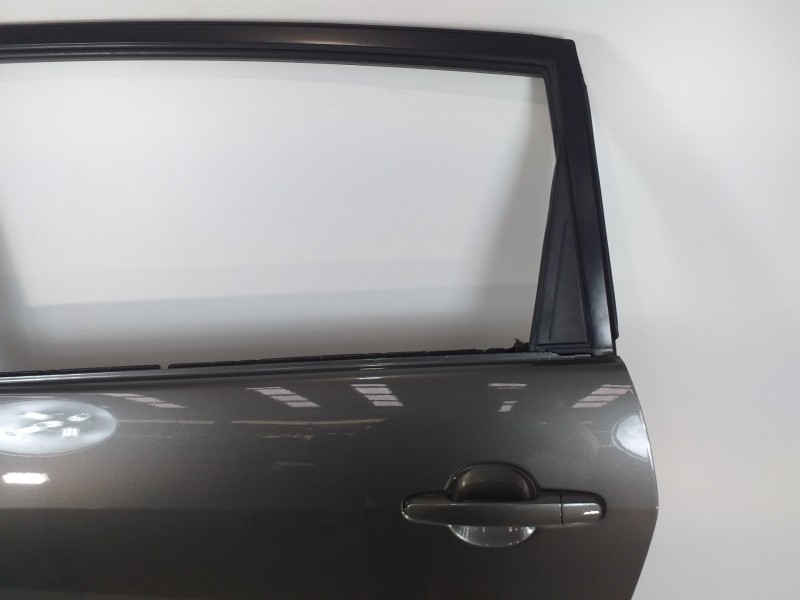 Recambio de puerta trasera izquierda para toyota corolla verso (r1) 1.8 luna referencia OEM IAM   