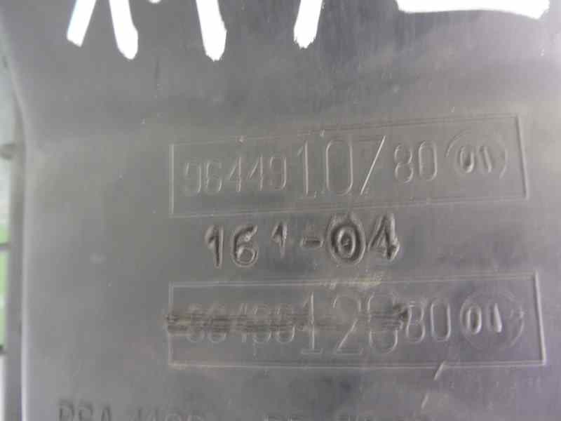 Recambio de filtro aire para peugeot 407 st sport pack referencia OEM IAM 9644910780  