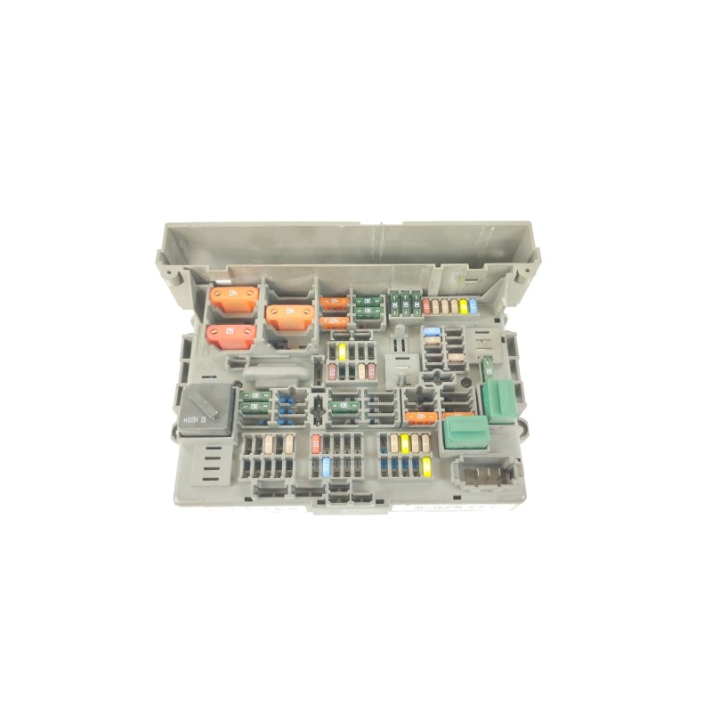Recambio de caja reles / fusibles para bmw serie 1 berlina (e81/e87) 116d referencia OEM IAM 9119446 61149119446 17925000004A