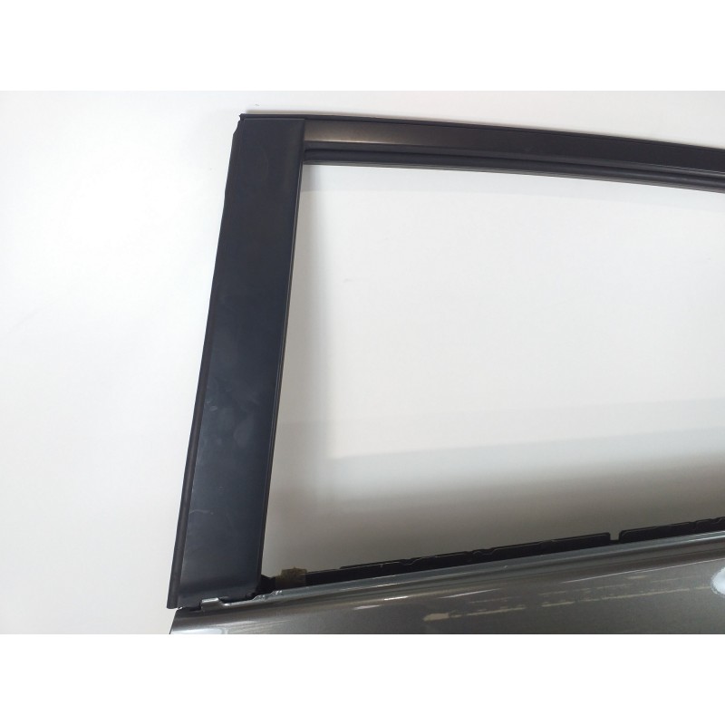 Recambio de puerta trasera izquierda para toyota corolla verso (r1) 1.8 luna referencia OEM IAM   