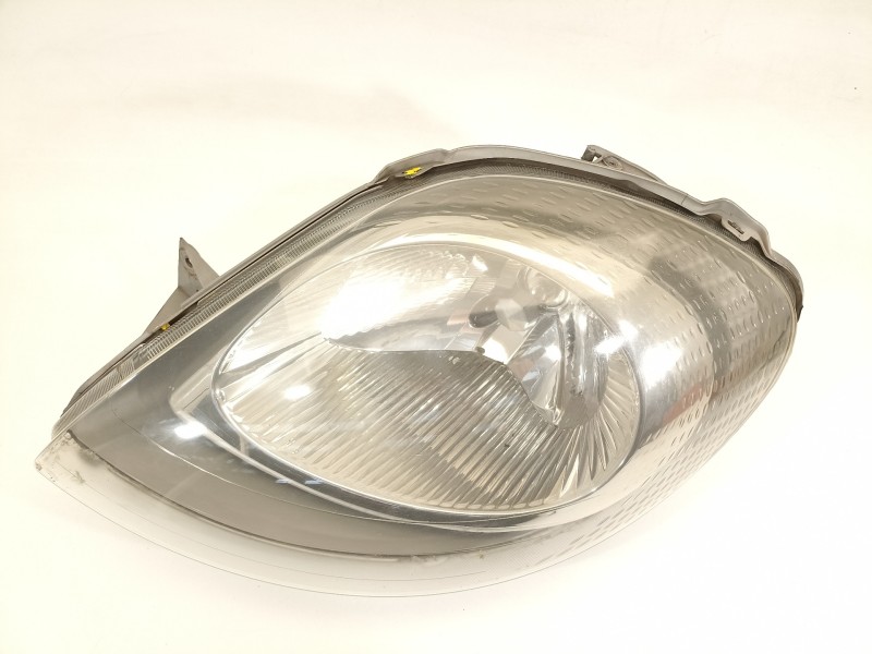 Recambio de faro izquierdo para renault trafic combi (ab 4.01) 1.9 diesel referencia OEM IAM 7700311371 91165719 