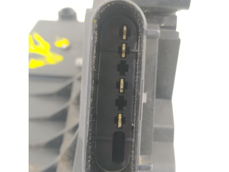 Recambio de cerradura puerta trasera derecha para ford fiesta (cb1) ambiente referencia OEM IAM 8A6AA26412AF  