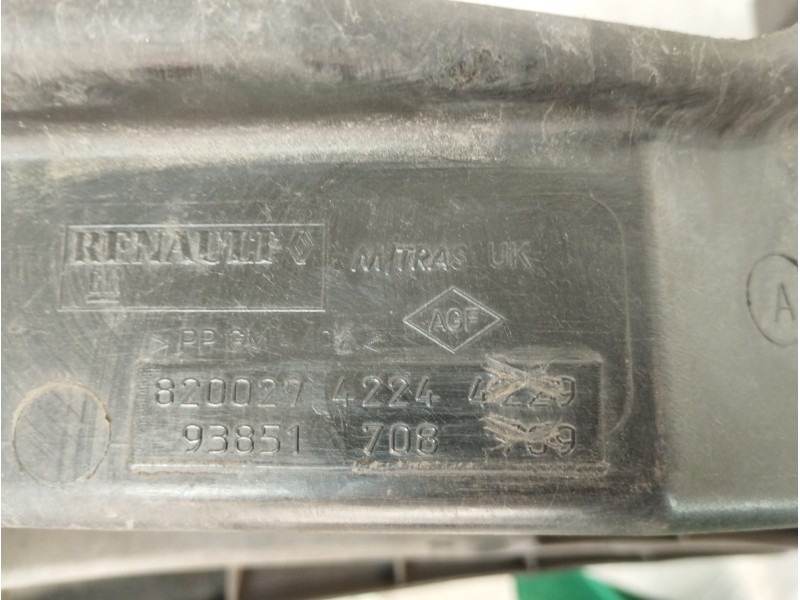 Recambio de panel frontal para renault trafic combi (ab 4.01) 1.9 diesel referencia OEM IAM 8200274224 93851708 