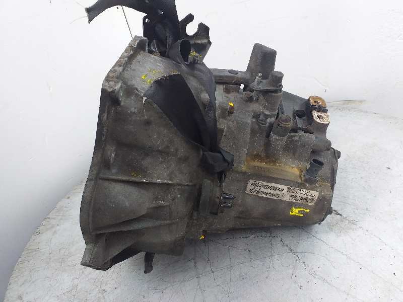 Recambio de caja cambios para chrysler pt cruiser (pt) 2.0 classic referencia OEM IAM 4668776AD  