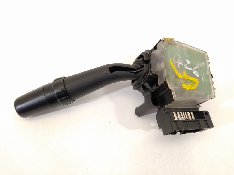 Recambio de mando limpia para toyota corolla verso (r1) 1.8 luna referencia OEM IAM 8465205170  