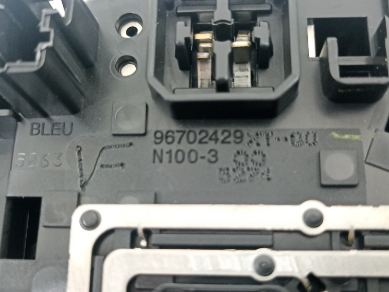 Recambio de luz interior para citroën ds5 style referencia OEM IAM 96702429  