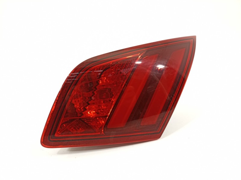 Recambio de piloto trasero derecho para peugeot 308 style referencia OEM IAM 9677818280  