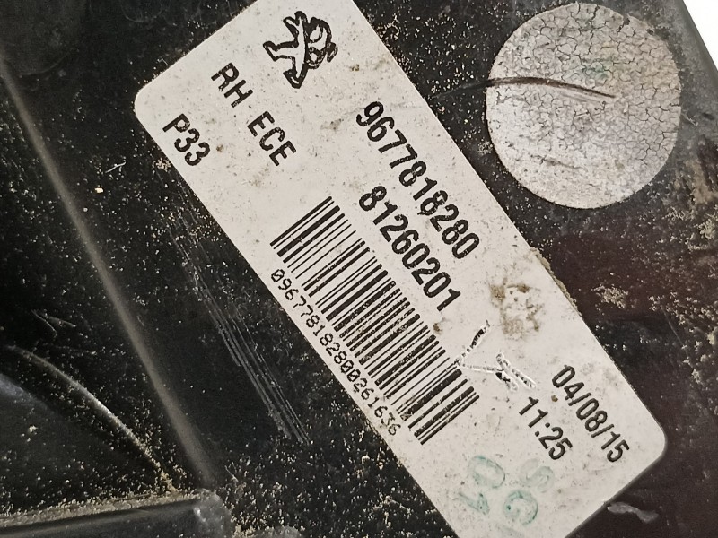 Recambio de piloto trasero derecho para peugeot 308 style referencia OEM IAM 9677818280  