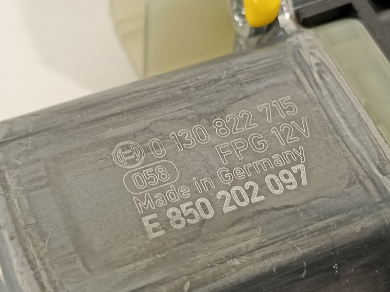 Recambio de motor elevalunas delantero izquierdo para skoda octavia combi (5e5) ambition referencia OEM IAM 5Q0959801A  