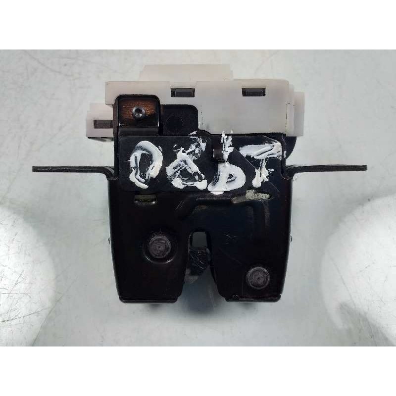 Recambio de cerradura maletero / porton para renault clio iii exception referencia OEM IAM 8200076240  