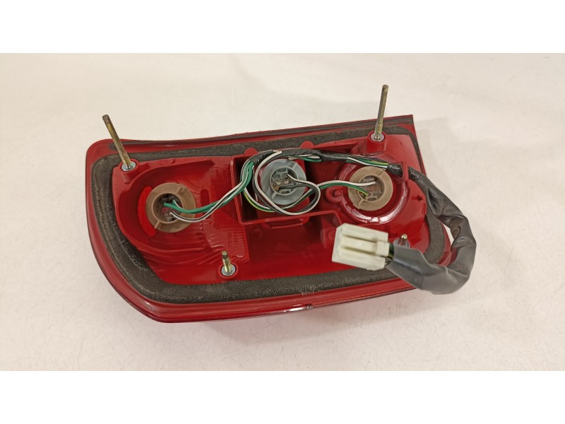 Recambio de piloto trasero derecho para toyota rav 4 (a2) 1.8 luna referencia OEM IAM 8155142040  