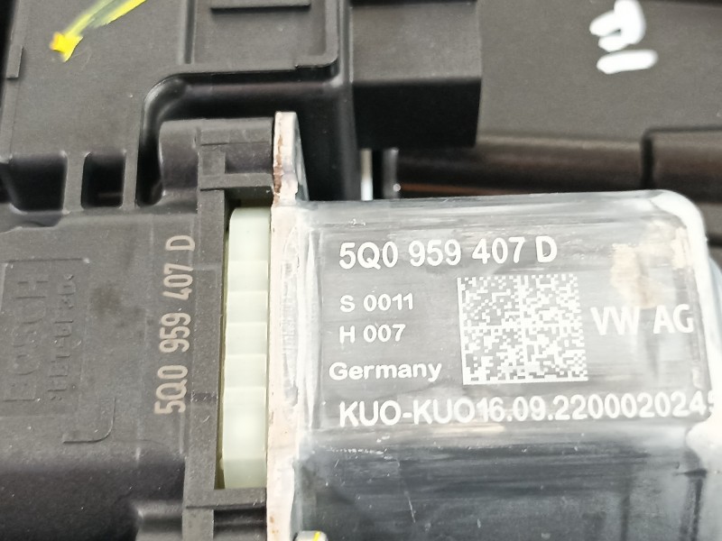 Recambio de elevalunas trasero izquierdo para skoda octavia combi (5e5) ambition referencia OEM IAM 5E3839655A 5Q0959407D 