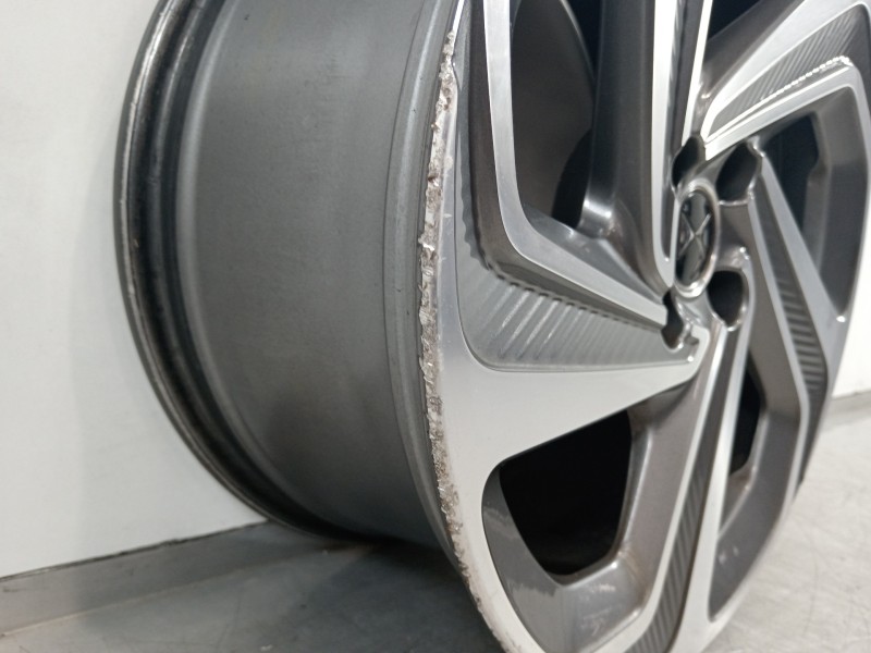Recambio de llanta para citroën ds5 style referencia OEM IAM 9808898377  