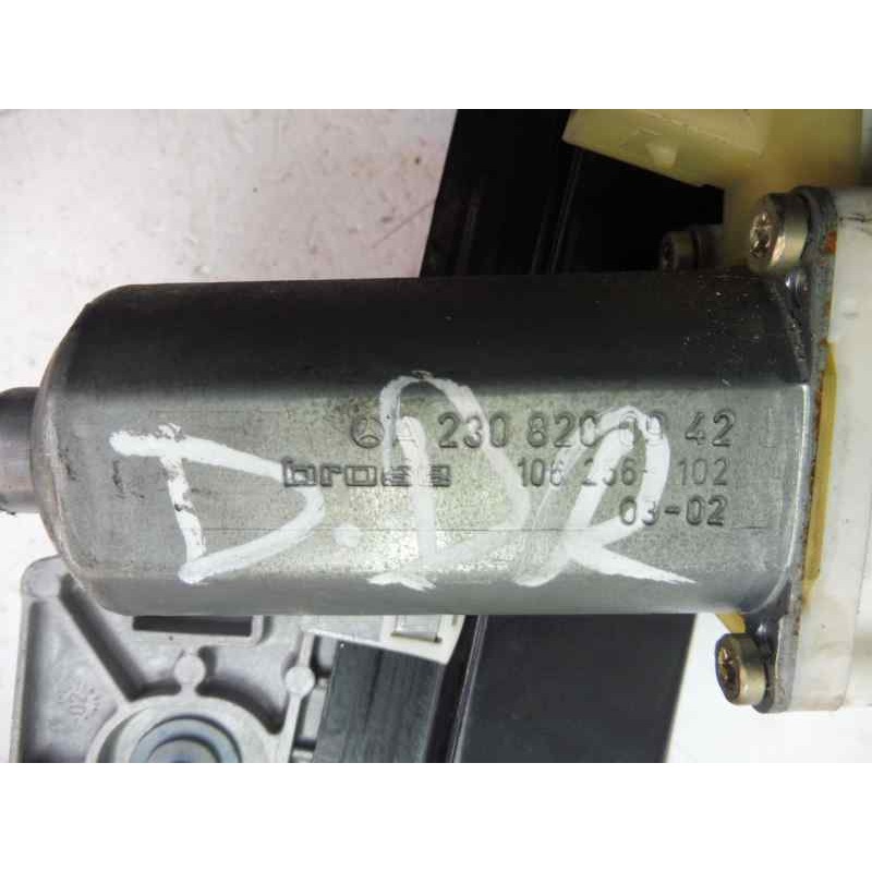 Recambio de elevalunas delantero derecho para mercedes-benz clase clk (w209) coupe 320 (209.365) referencia OEM IAM A2308200942 