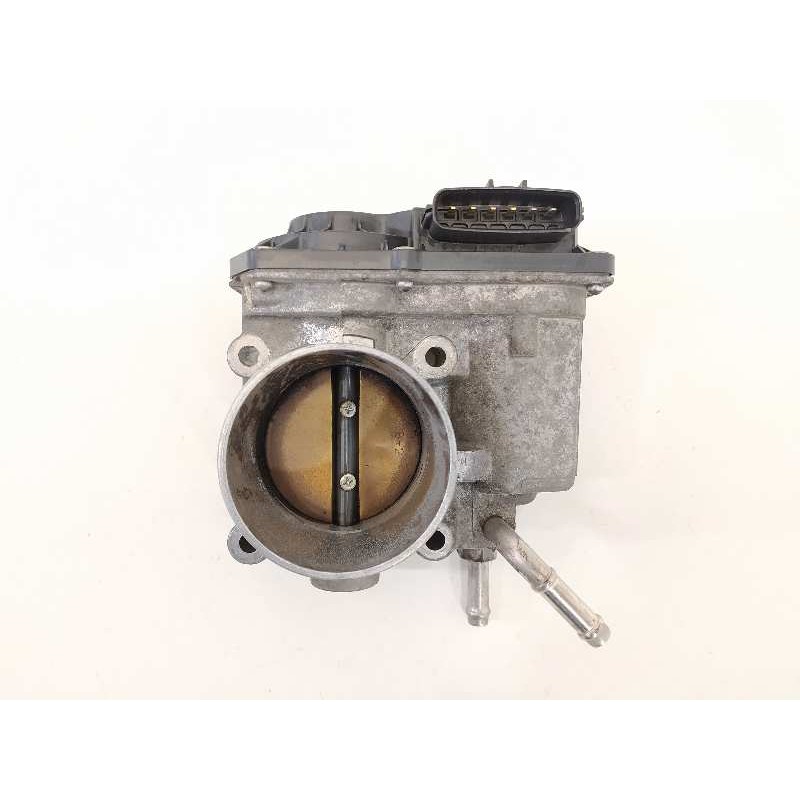 Recambio de caja mariposa para toyota corolla verso (r1) 1.8 luna referencia OEM IAM 220300D011  