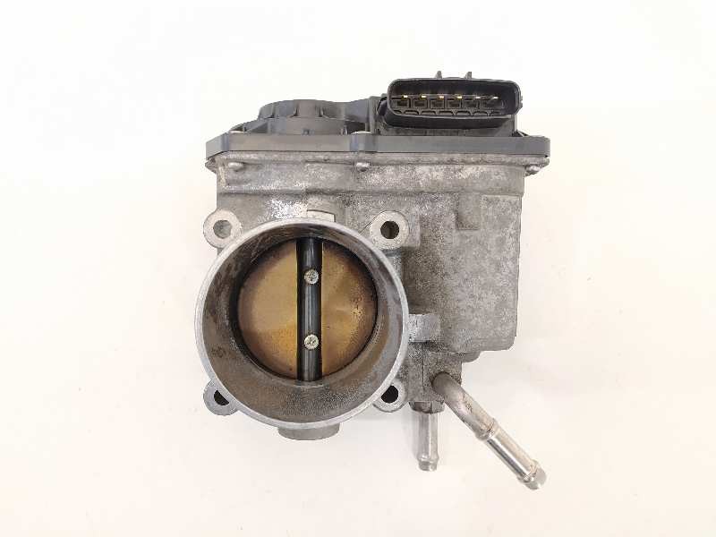 Recambio de caja mariposa para toyota corolla verso (r1) 1.8 luna referencia OEM IAM 220300D011  