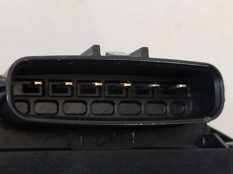 Recambio de caja mariposa para toyota corolla verso (r1) 1.8 luna referencia OEM IAM 220300D011  