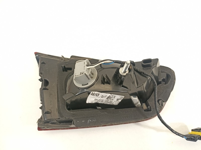 Recambio de piloto trasero derecho en porton para citroën ds5 style referencia OEM IAM 9803167980  