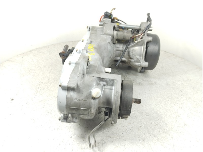 Recambio de motor completo para benelli pepe 50 pepe 50 2t referencia OEM IAM 28MY  