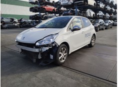 peugeot 208 del año 2015 2