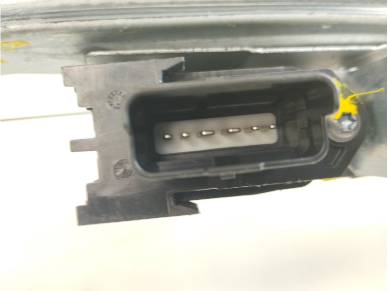 Recambio de elevalunas delantero izquierdo para dacia duster ii sl 2019 referencia OEM IAM 807217664R  