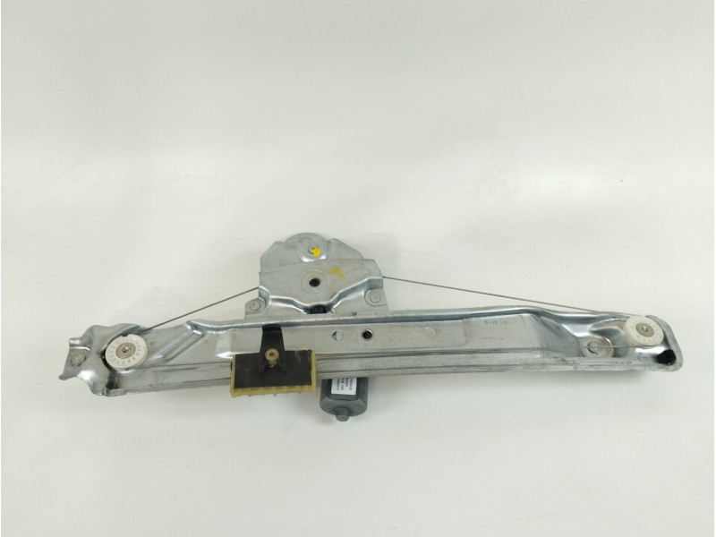 Recambio de elevalunas trasero izquierdo para dacia duster ii sl 2019 referencia OEM IAM 827210622R  