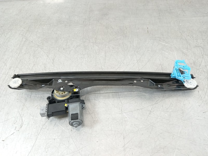 Recambio de elevalunas delantero derecho para fiat doblo cargo basis kombi referencia OEM IAM 51810879  