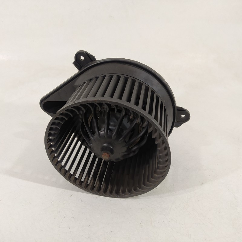 Recambio de ventilador calefaccion para renault trafic caja cerrada (ab 4.01) doble cabina l1h1 2,7t referencia OEM IAM   