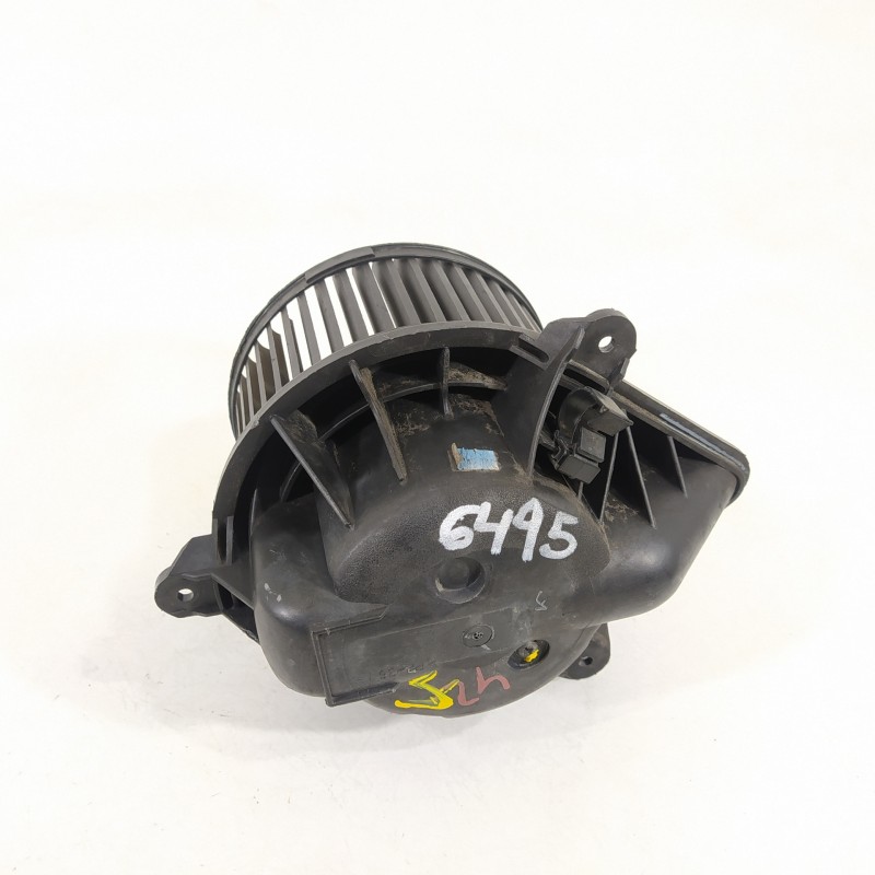 Recambio de ventilador calefaccion para renault trafic caja cerrada (ab 4.01) doble cabina l1h1 2,7t referencia OEM IAM   
