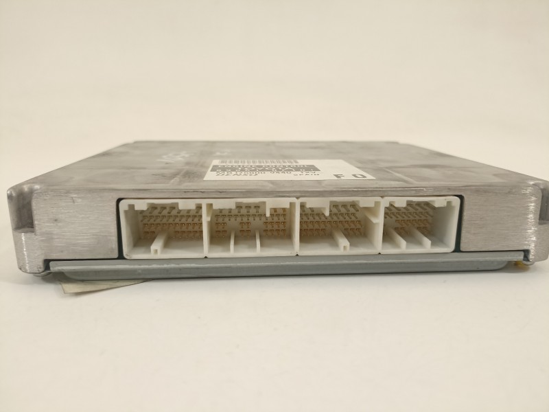 Recambio de centralita motor uce para toyota corolla verso (r1) 2.2 d-4d luna referencia OEM IAM 896610F01 1758009440 