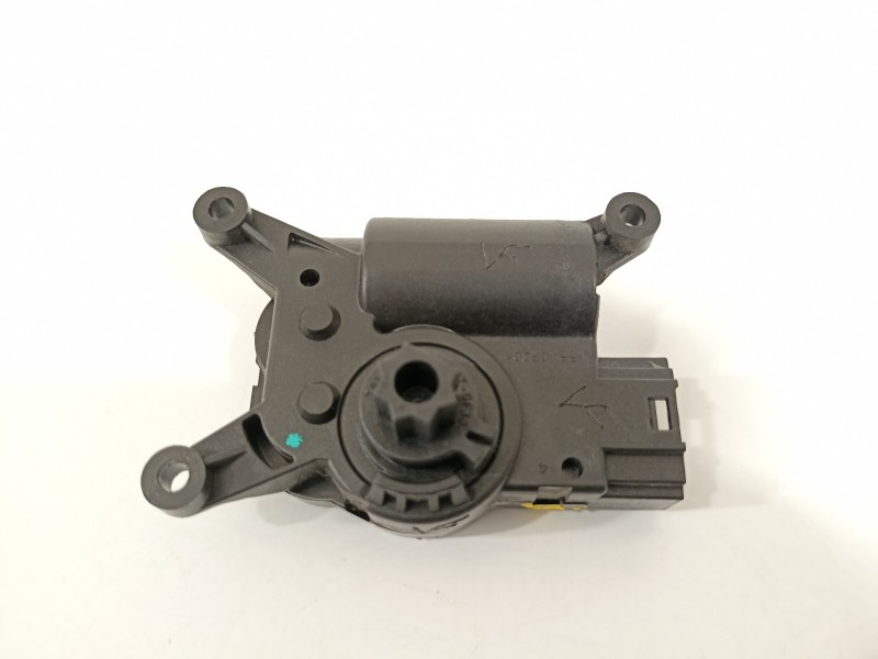 Recambio de motor apertura trampillas climatizador para volkswagen touran (1t3) advance referencia OEM IAM 5Q0907511L  