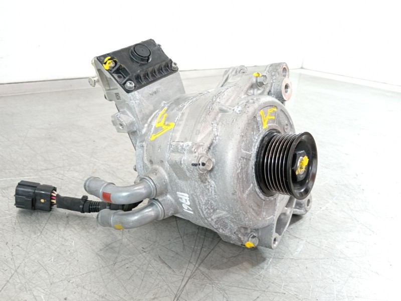 Recambio de alternador para hyundai kona klass hybrid 2wd referencia OEM IAM 3739003900  