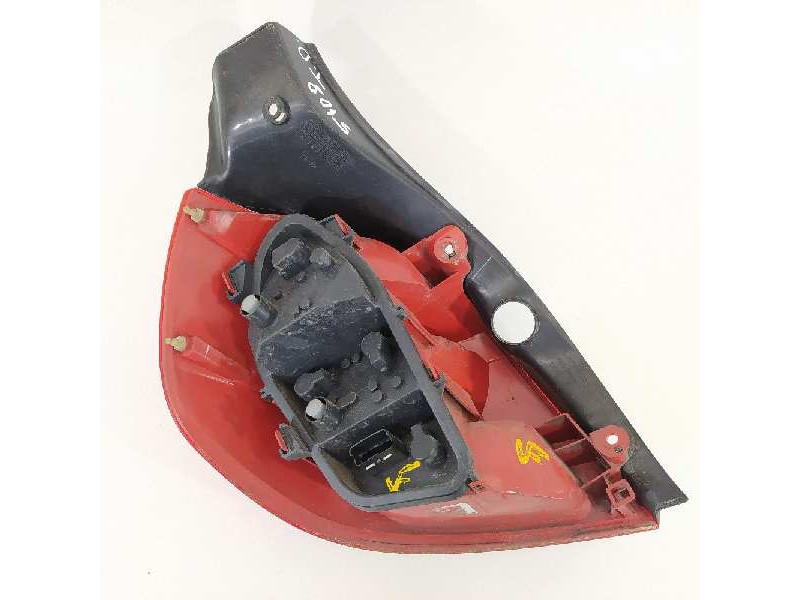 Recambio de piloto trasero derecho para renault clio iii confort expression referencia OEM IAM 89075790  