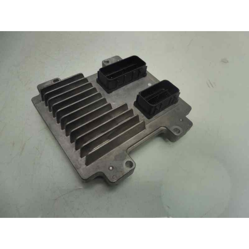 Recambio de centralita motor uce para opel astra j lim. sport referencia OEM IAM 12639891 86AATS5602850033 