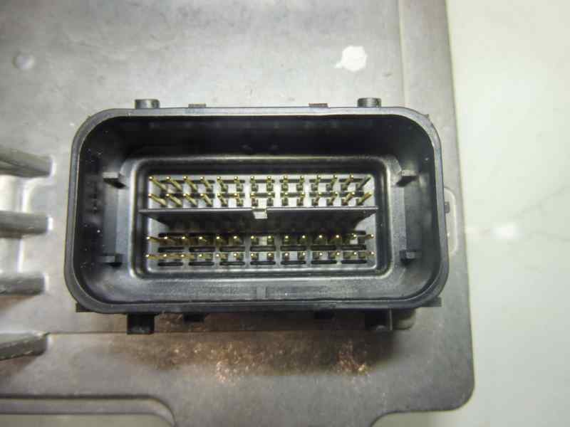 Recambio de centralita motor uce para opel astra j lim. sport referencia OEM IAM 12639891 86AATS5602850033 