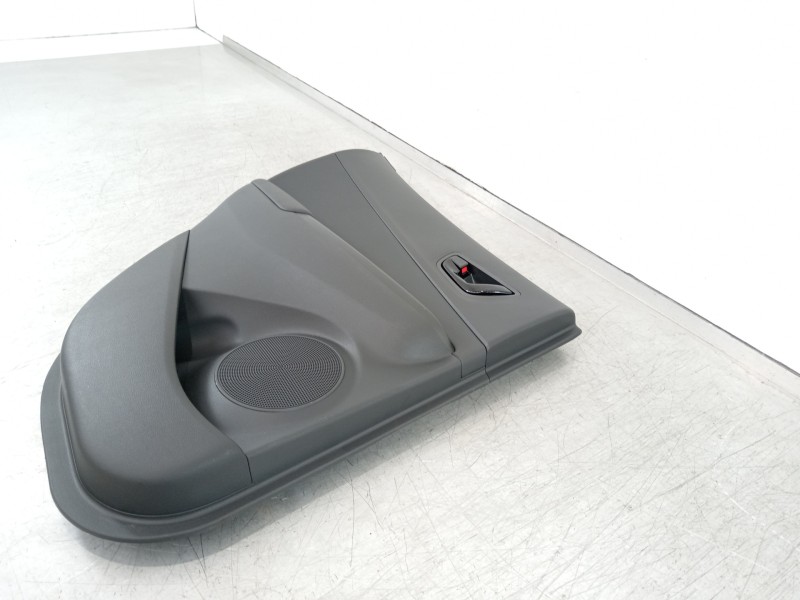Recambio de guarnecido puerta trasera izquierda para hyundai kona klass hybrid 2wd referencia OEM IAM 83310J9000  