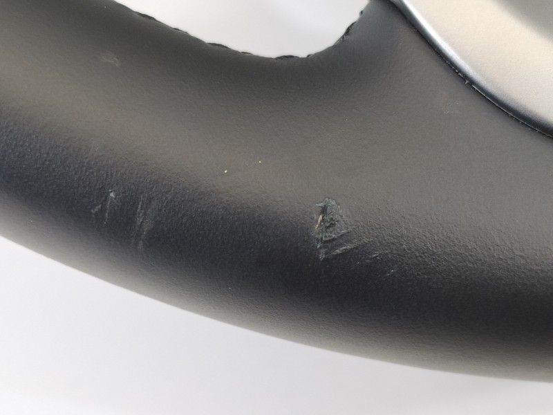 Recambio de volante para hyundai kona essence 2wd referencia OEM IAM 56120J9100UN5 96720J9620TMT 