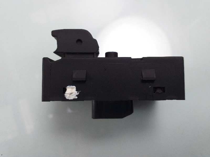 Recambio de mando elevalunas trasero derecho para opel astra j lim. sport referencia OEM IAM 13301888  