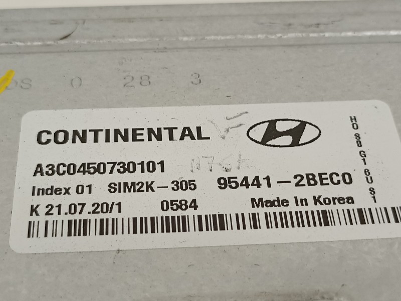 Recambio de centralita cambio automatico para hyundai kona klass hybrid 2wd referencia OEM IAM 954412BEC0  