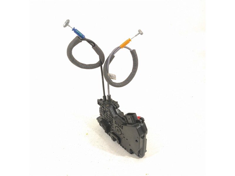 Recambio de cerradura puerta trasera derecha para hyundai kona essence 2wd referencia OEM IAM 81420J9000  