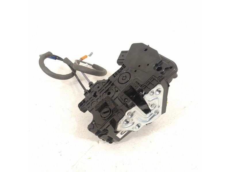 Recambio de cerradura puerta trasera derecha para hyundai kona essence 2wd referencia OEM IAM 81420J9000  