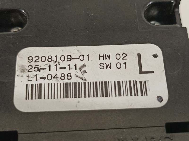 Recambio de mando elevalunas delantero izquierdo para bmw serie 3 lim. (f30) 320d referencia OEM IAM 9208109 728383206 