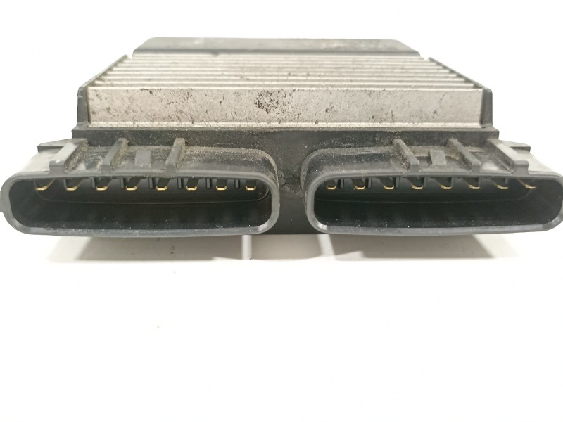 Recambio de modulo electronico para toyota auris luna referencia OEM IAM 8987171010  