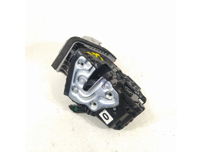 Recambio de cerradura puerta trasera izquierda para hyundai kona essence 2wd referencia OEM IAM 81410J9000  