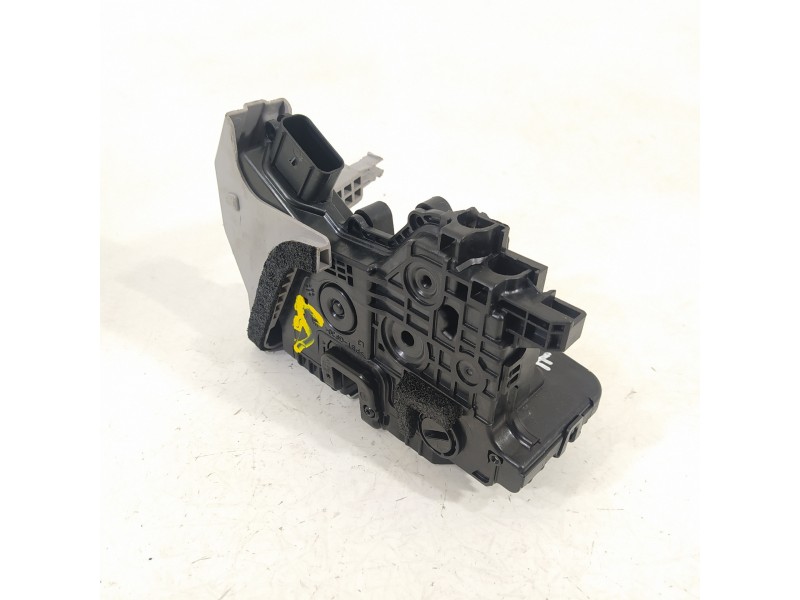 Recambio de cerradura puerta trasera izquierda para hyundai kona essence 2wd referencia OEM IAM 81410J9000  