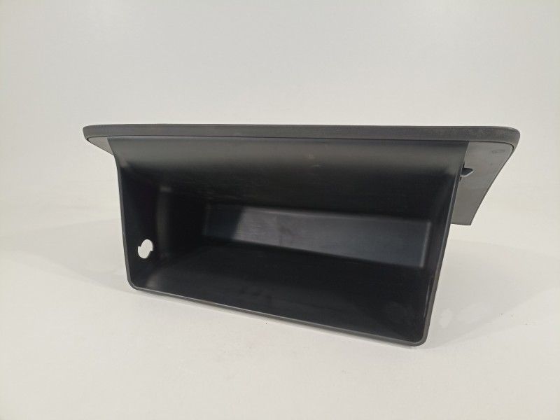 Recambio de guantera para hyundai kona klass hybrid 2wd referencia OEM IAM 84510J9XXX 84510J9000TRY 84510J9000TRY