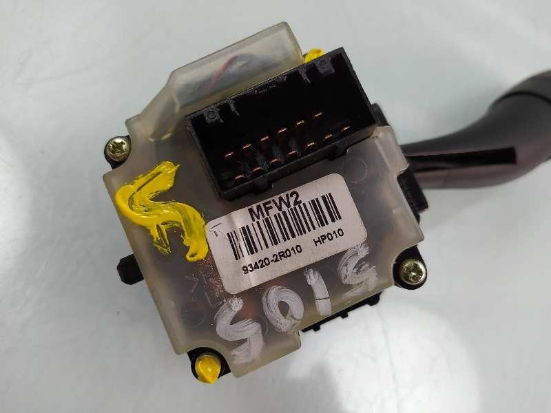 Recambio de mando limpia para hyundai i30 classic referencia OEM IAM 934202R010  